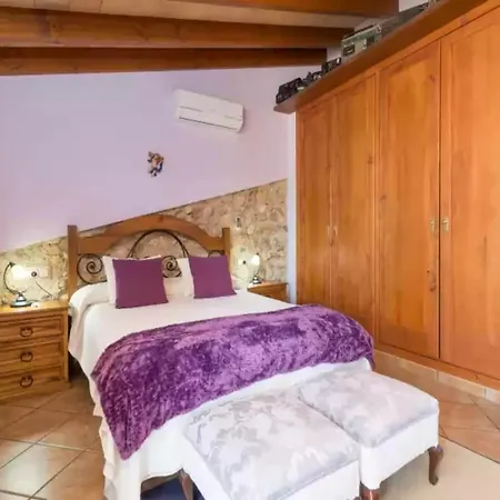 Villa With Private Pool In *
